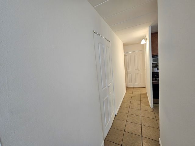 5906 N Sheridan Road 3F, Chicago, IL 60660