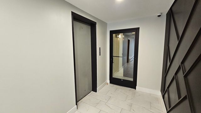5906 N Sheridan Road 3F, Chicago, IL 60660