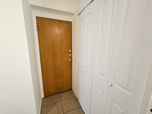5906 N Sheridan Road 3F, Chicago, IL 60660