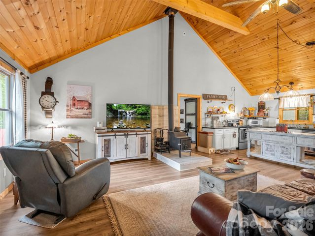 412 Whitestone Circle, Union Mills, NC 28167