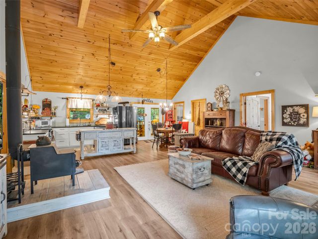 412 Whitestone Circle, Union Mills, NC 28167