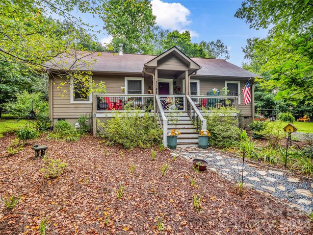 412 Whitestone Circle, Union Mills, NC 28167