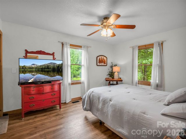 412 Whitestone Circle, Union Mills, NC 28167