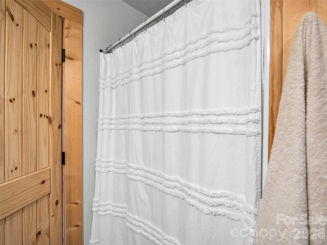 412 Whitestone Circle, Union Mills, NC 28167