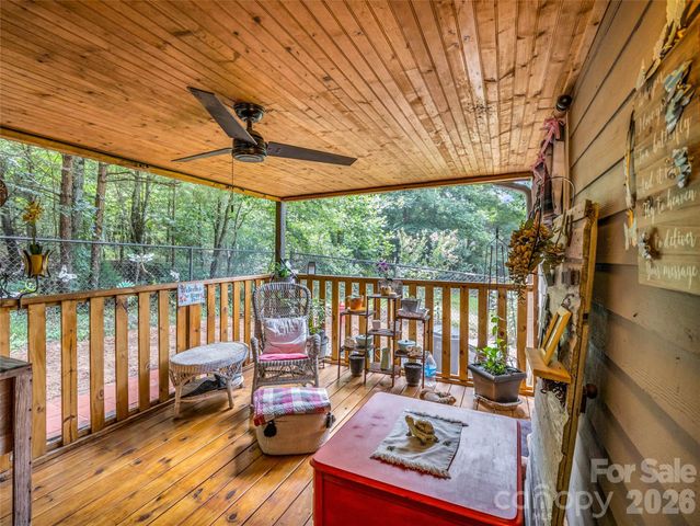 412 Whitestone Circle, Union Mills, NC 28167