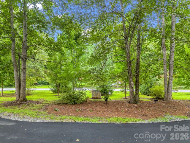 412 Whitestone Circle, Union Mills, NC 28167