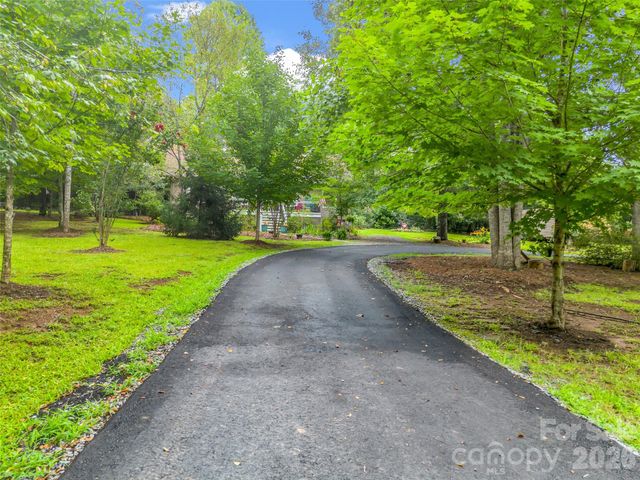 412 Whitestone Circle, Union Mills, NC 28167