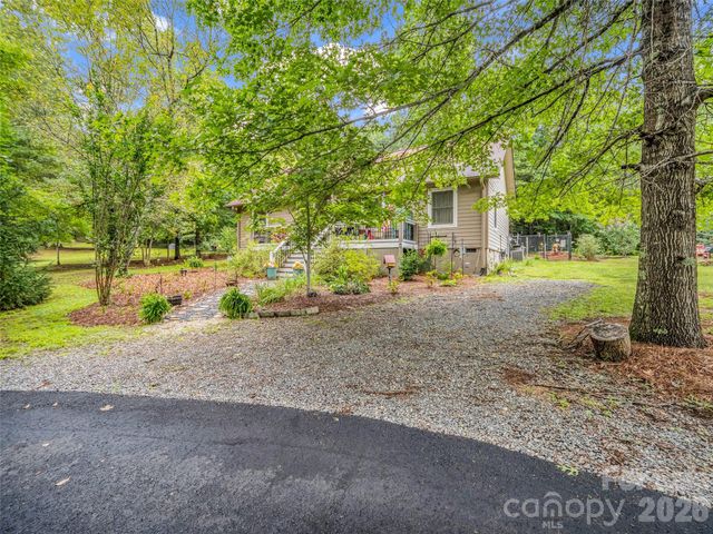 412 Whitestone Circle, Union Mills, NC 28167