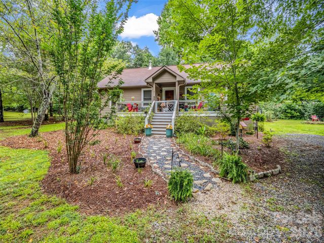 412 Whitestone Circle, Union Mills, NC 28167