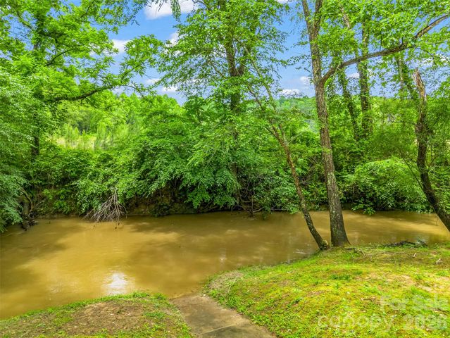 412 Whitestone Circle, Union Mills, NC 28167
