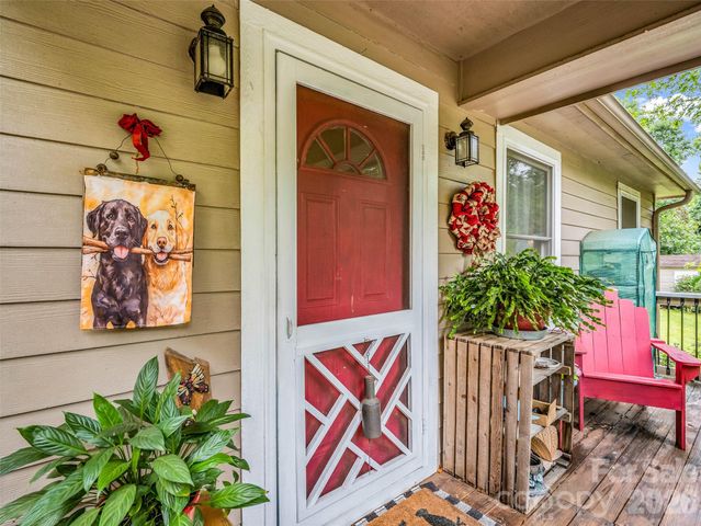 412 Whitestone Circle, Union Mills, NC 28167