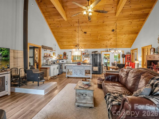 412 Whitestone Circle, Union Mills, NC 28167