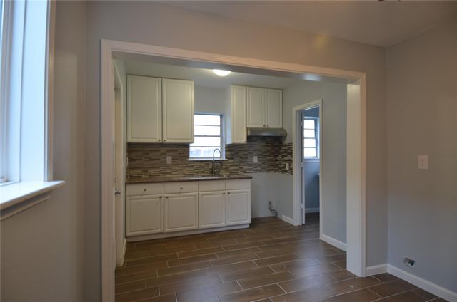 103 Cosmos Street 2, Houston, TX 77009
