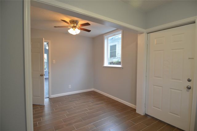 103 Cosmos Street 2, Houston, TX 77009