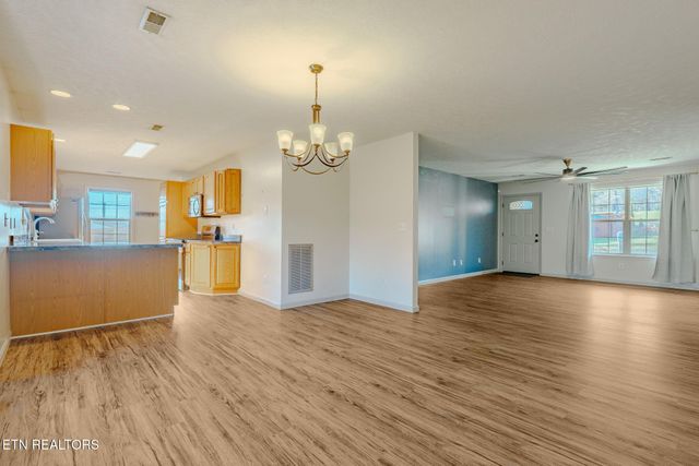 6622 Carina Lane, Corryton, TN 37721