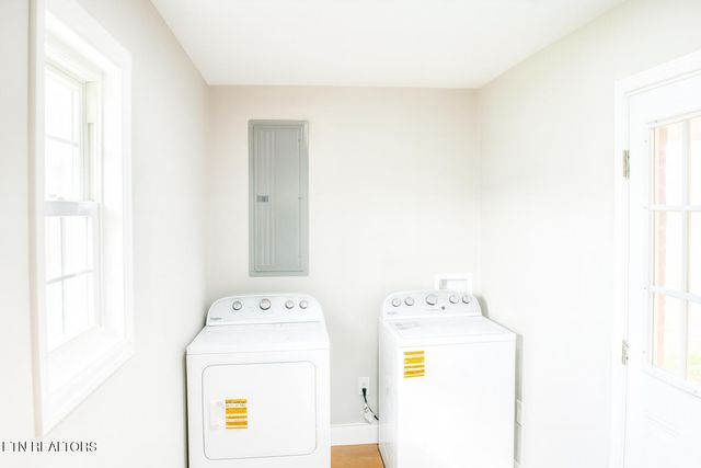 104 Chapel Ave, Sweetwater, TN 37874