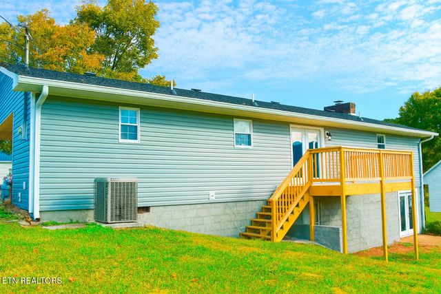 104 Chapel Ave, Sweetwater, TN 37874