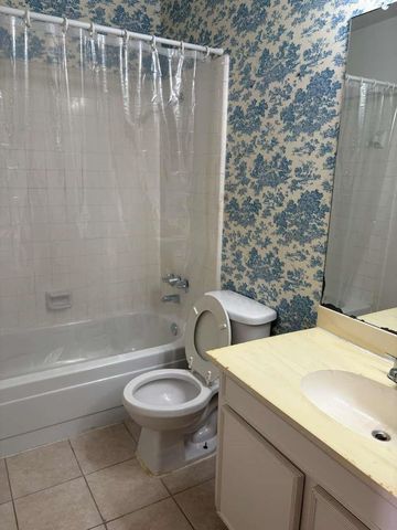 10555 Turtlewood Court 701, Houston, TX 77072