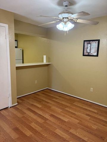 10555 Turtlewood Court 701, Houston, TX 77072