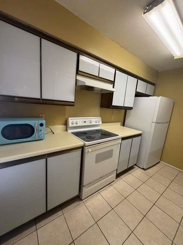 10555 Turtlewood Court 701, Houston, TX 77072