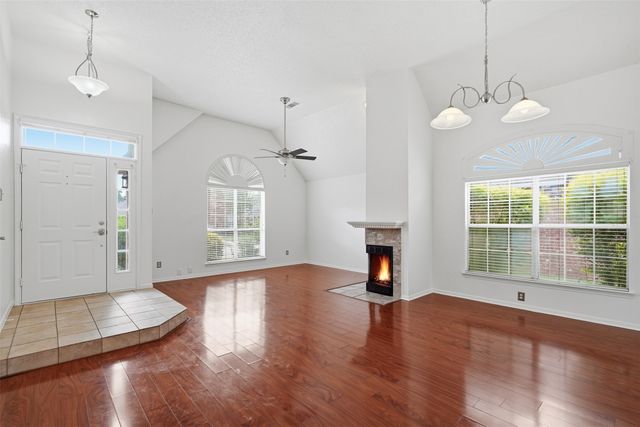 313 Pecos Trail, Irving, TX 75063