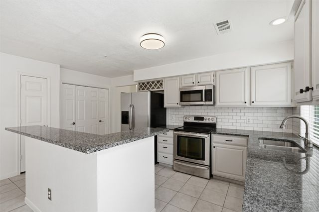 313 Pecos Trail, Irving, TX 75063