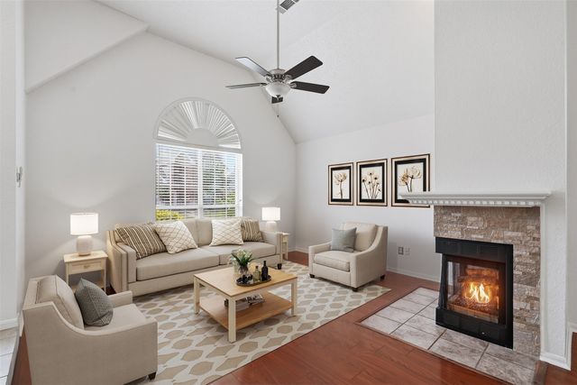 313 Pecos Trail, Irving, TX 75063
