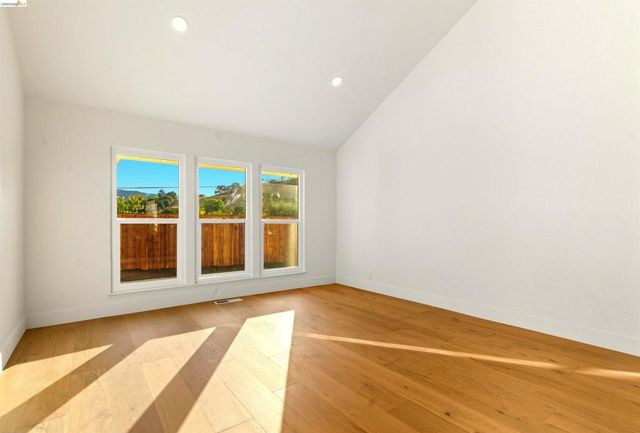 11 Paddock ct, Pleasant Hill, CA 94523