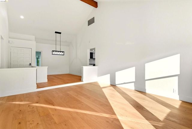 11 Paddock ct, Pleasant Hill, CA 94523