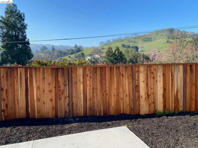 11 Paddock ct, Pleasant Hill, CA 94523