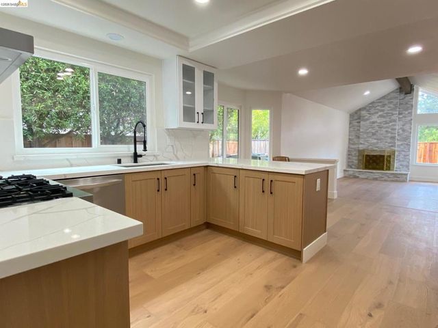 11 Paddock ct, Pleasant Hill, CA 94523