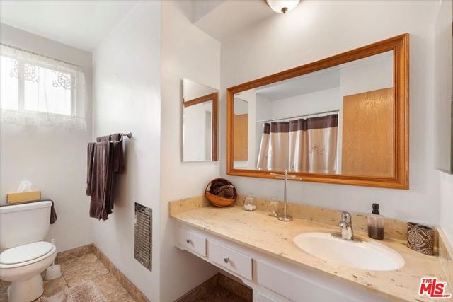 4827 W 134th Street, Hawthorne, CA 90250