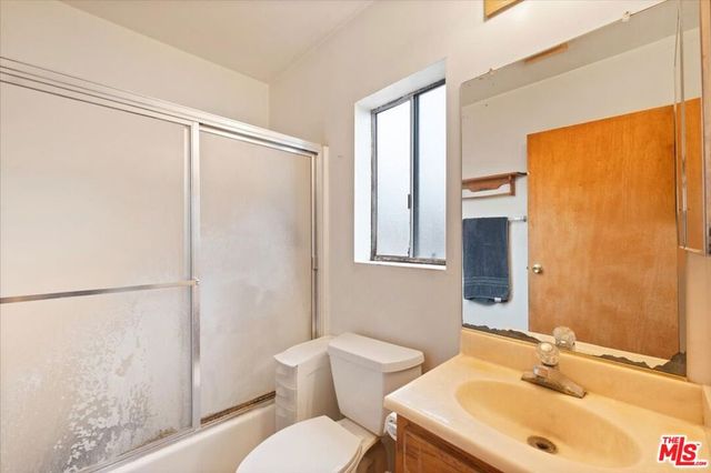 4827 W 134th Street, Hawthorne, CA 90250