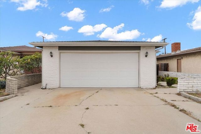 4827 W 134th Street, Hawthorne, CA 90250