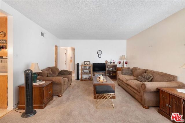 4827 W 134th Street, Hawthorne, CA 90250