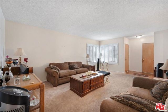 4827 W 134th Street, Hawthorne, CA 90250