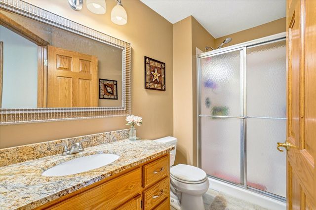 488 139th Lane NW, Andover, MN 55304