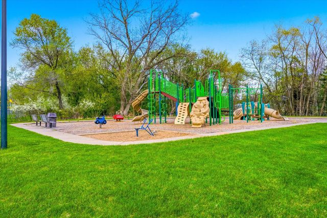 488 139th Lane NW, Andover, MN 55304