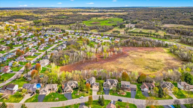 488 139th Lane NW, Andover, MN 55304
