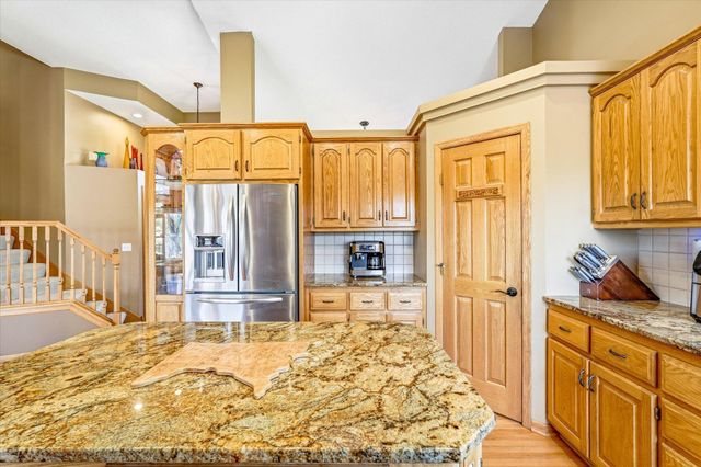488 139th Lane NW, Andover, MN 55304