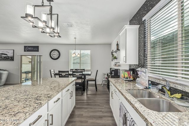 21561 W ASHLEIGH MARIE Street, Buckeye, AZ 85326