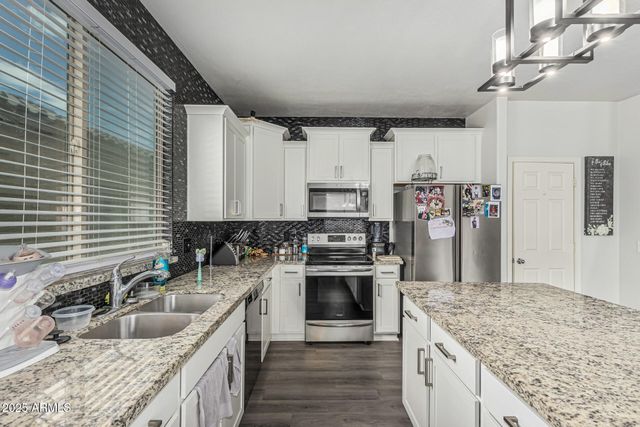 21561 W ASHLEIGH MARIE Street, Buckeye, AZ 85326