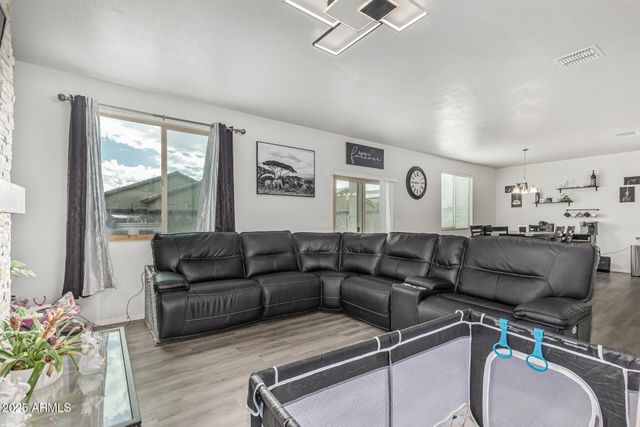 21561 W ASHLEIGH MARIE Street, Buckeye, AZ 85326