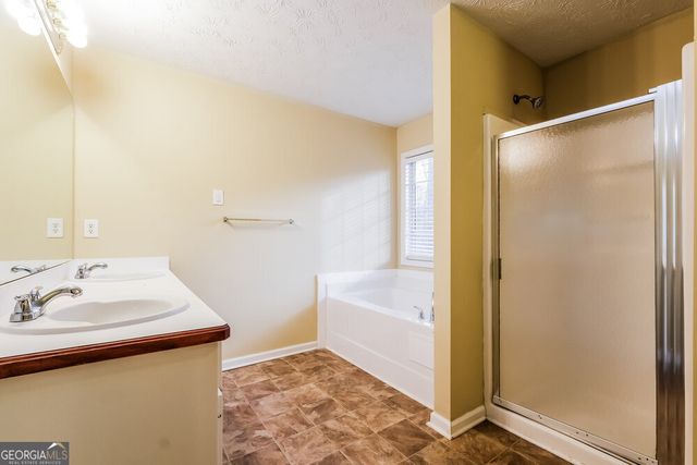 865 Simon Ive Drive, Lawrenceville, GA 30045