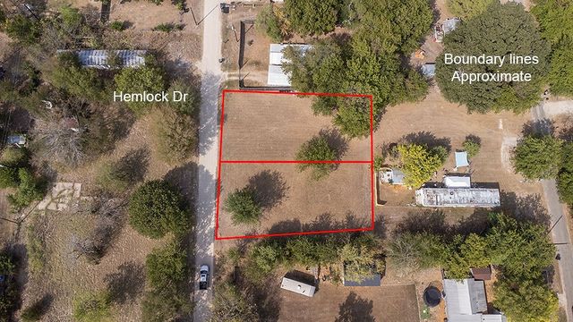 1012 Hemlock Drive, West Tawakoni, TX 75474