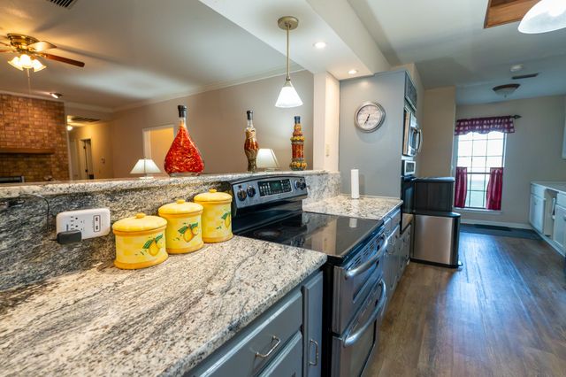 502 County Road 2610, Bonham, TX 75418