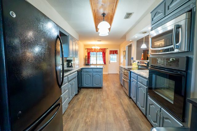 502 County Road 2610, Bonham, TX 75418