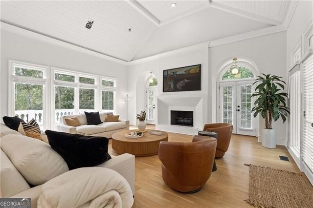 955 Tiverton Lane, Johns Creek, GA 30022