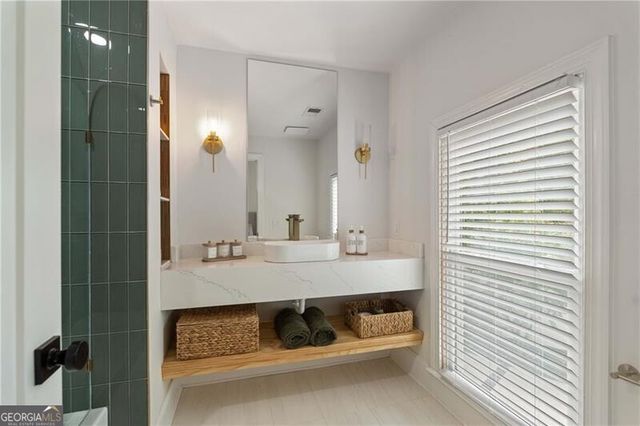 955 Tiverton Lane, Johns Creek, GA 30022