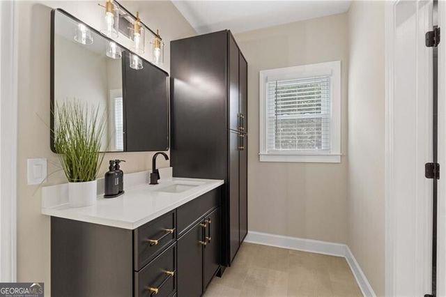 955 Tiverton Lane, Johns Creek, GA 30022